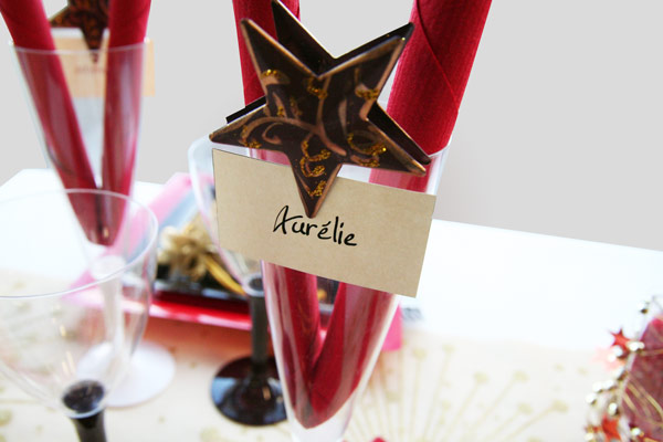 Décoration de table Noël rouge noir et doré - Marque-place