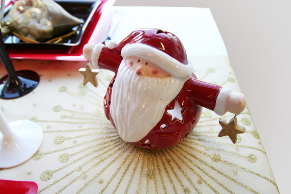 Décoration de table Noël rouge noir et doré - Photophore Père Noël