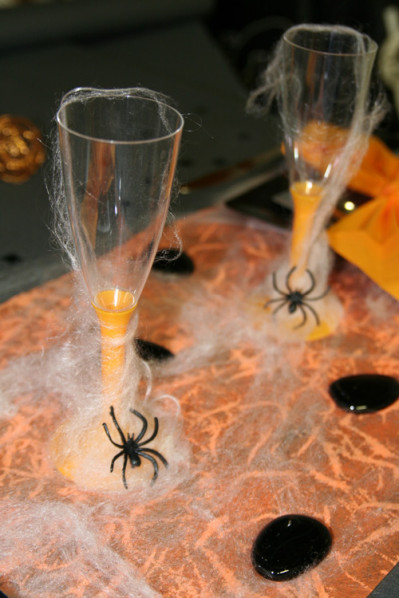 Verres décorés pour Halloween, araignée et sa toile