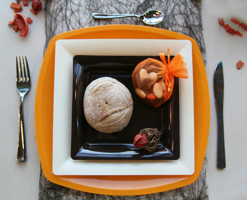 Assiettes et couverts jetables