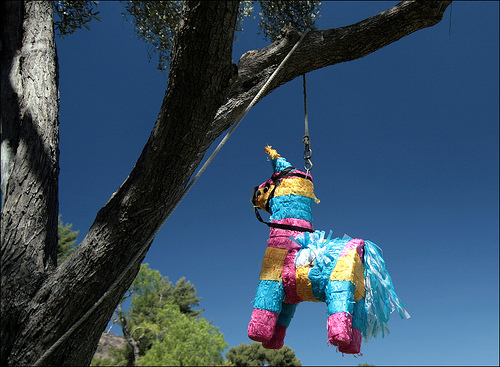 Une piñata personnalisée pour un anniversaire d'enfant !