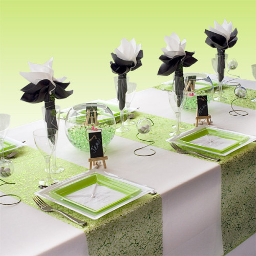 Décoration de table vert anis, blanc et gris