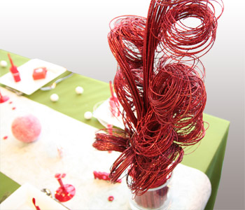 Décoration de table Noël verte, blanche et rouge - vase et bouquet