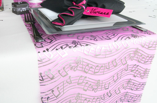 Chemin de table notes de musique Chemin de table notes de musique