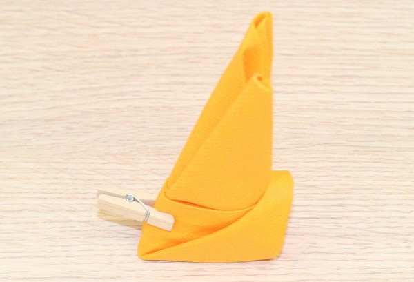 Comment réaliser le pliage de serviette lapin