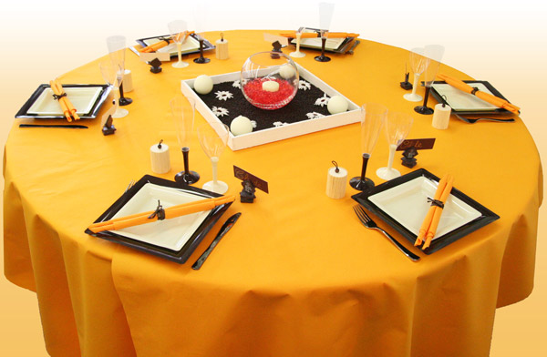 Décoration de table avec des boîtes en bambou Décoration de table avec des boîtes en bambou