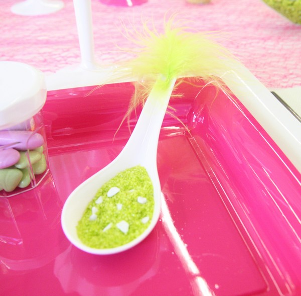 Mignardise en forme de cuillère chinoise