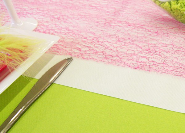 Nappe et chemins de table superposés