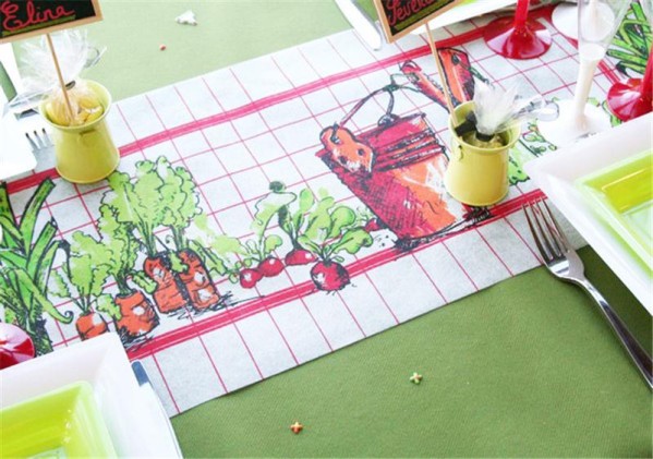 Décoration de table Déjeuner sur l'herbe avec le chemin de table Potager