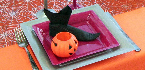 Pliage de serviette en forme de souliers ou de chaussons