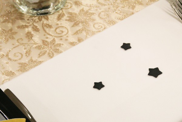 Confettis de table en forme d'étoiles