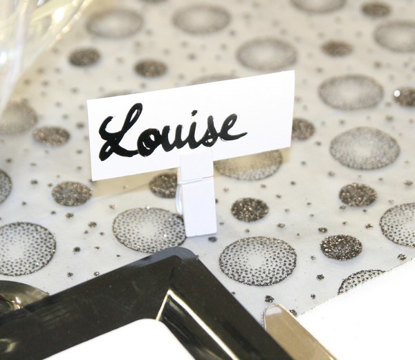 Décoration de table à pois, noir et blanc