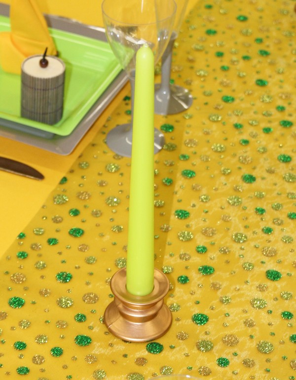 Décoration de table de printemps (jaune, anis et taupe)