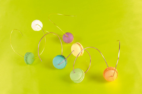 Macarons enfilés