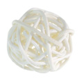 Petites boules en rotin blanc Petites boules en rotin blanc
